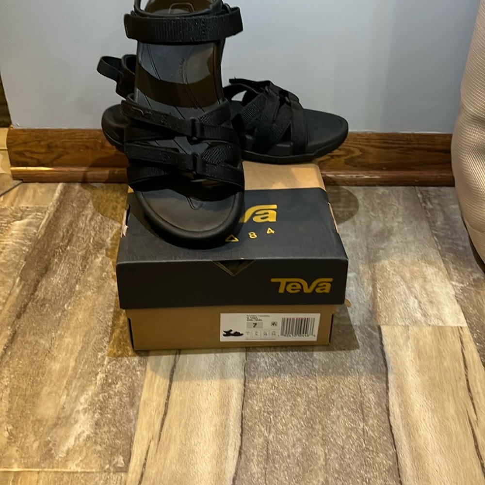 Teva Tirra Hiking Women’s Black Sandals